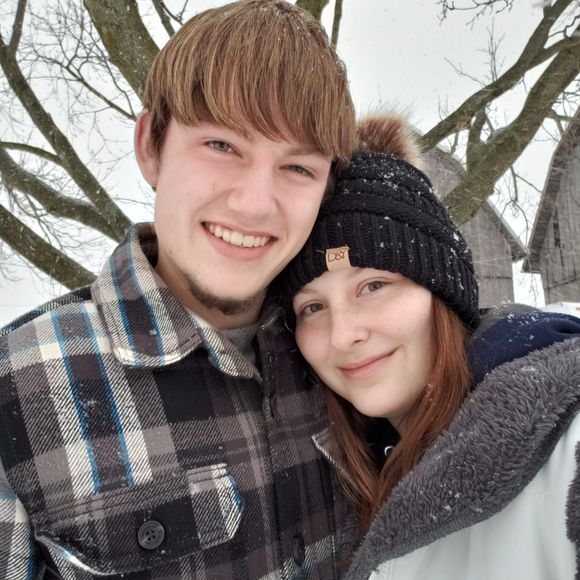 Meet your Posher, Kylie - Picture 1 of 1